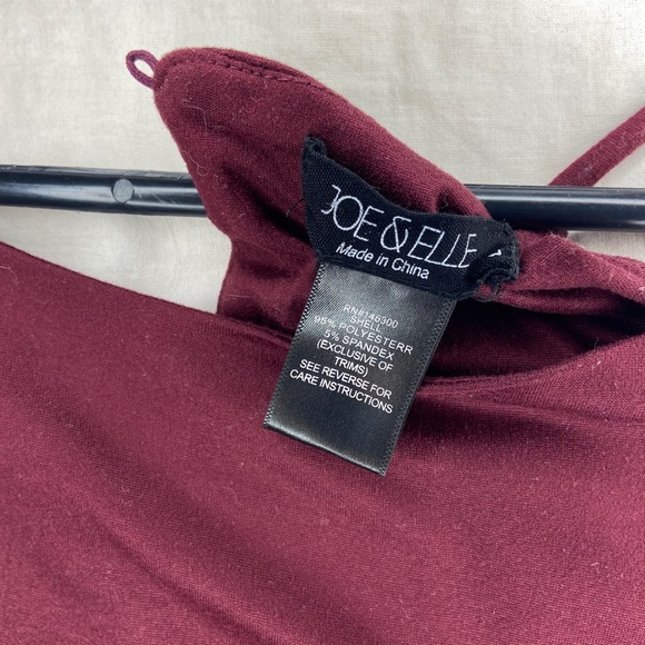 Burgundy dress - Picture 2 of 4